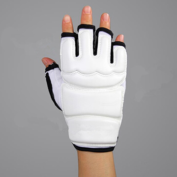 Gants de boxe de demi-doigts / gants taekwondo Gants de boxe de demi-doigts / gants taekwondo