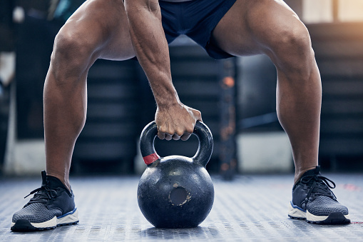 4 avantages incroyables des balançoires Kettlebell 4 avantages incroyables des balançoires Kettlebell