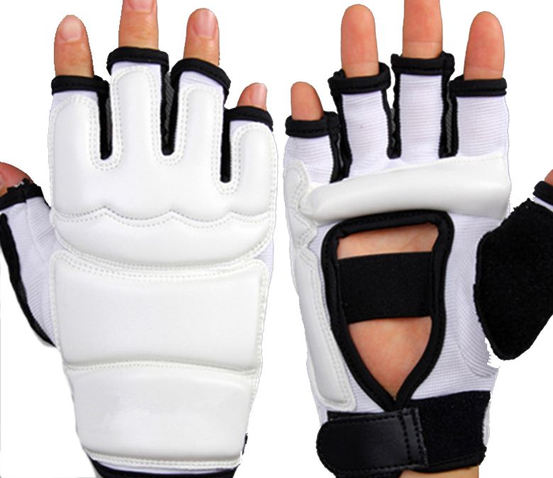 Gants de boxe de demi-doigts / gants taekwondo