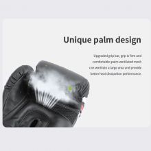 Les gants de boxe personnalisés peuvent être personnalisés concernent n'importe quelle pièce, y compris les types de gants de boxe, les tailles, les poids, les trous respirants, le tissu de doublure et la couleur des points, etc. Si vous n'avez aucune idée de la personnalisation personnalisée, nous avons des gants de boxe de concepteurs pour répondre à vos besoins et désirs pour des gants de boxe exclusifs.