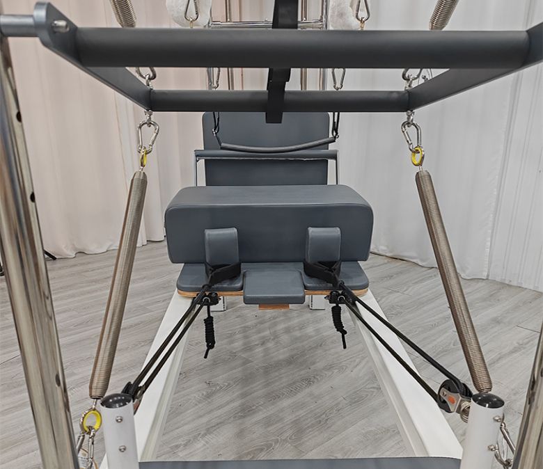 Aluminium Pilates Reformer Cadillac Pilates lit de base avec tour complète