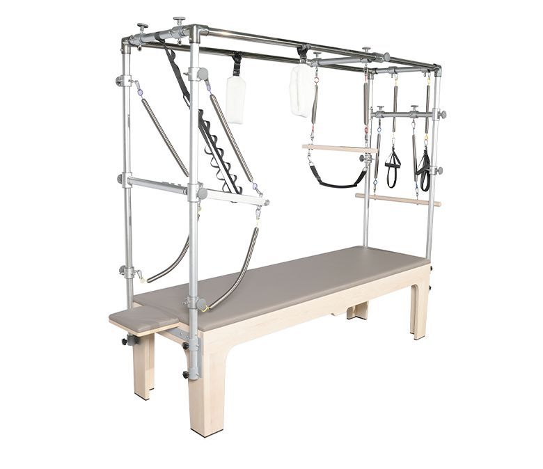 Exercice de yoga Formation de Maple Pilates Cadillac Reformer