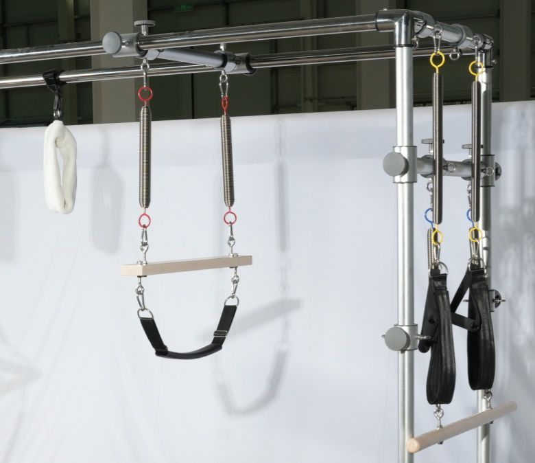 Exercice de yoga Formation de Maple Pilates Cadillac Reformer